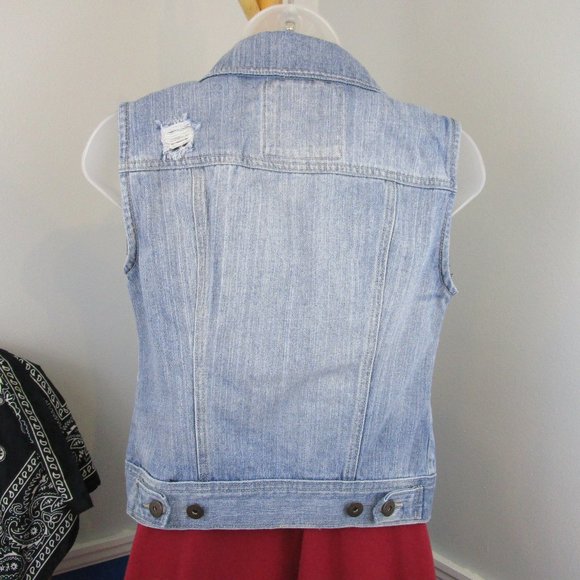 Mudd Distressed Denim Vest - Picture 7 of 14